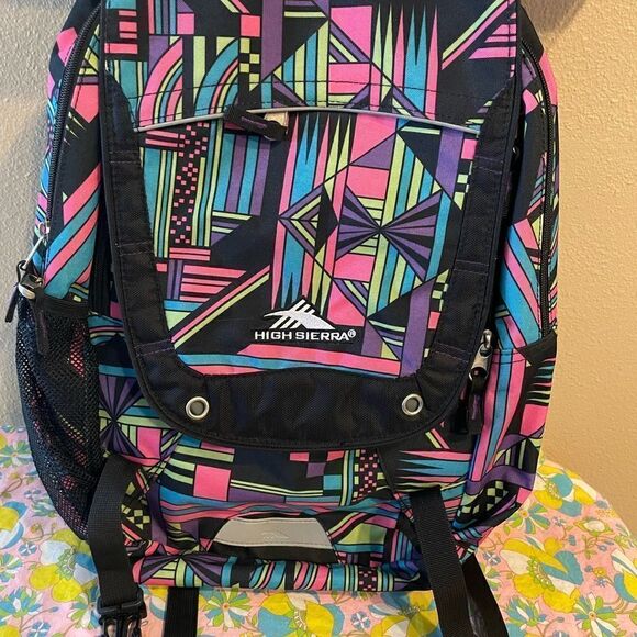 High Sierra 80’s Themed Vintage Backpack - Picture 2 of 16